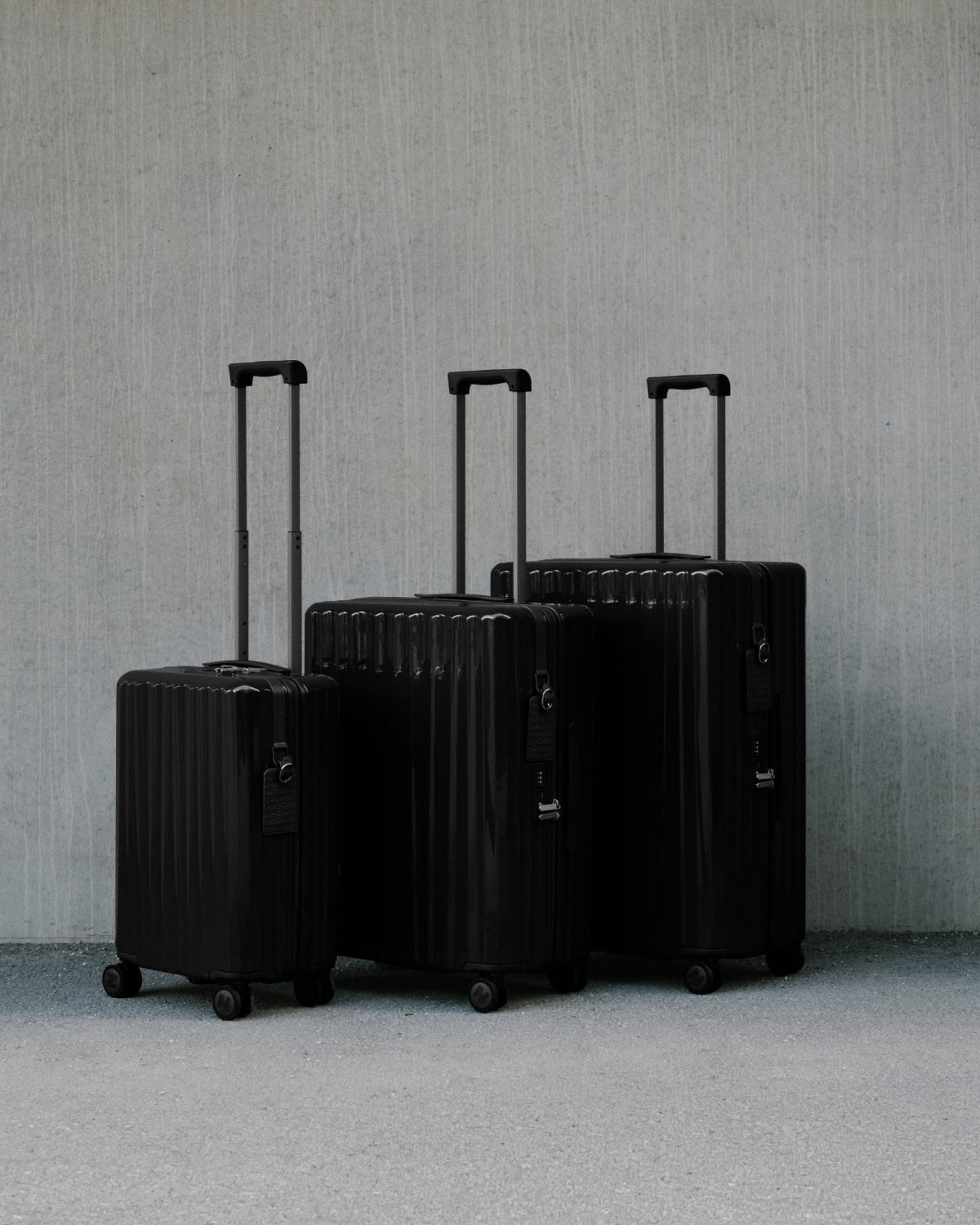 Charcoal Black -  Bold Cabin Bag V2 + Bold Check-In (M) Bag V2 - Bold Check-In (L) Bag V2 Bundle